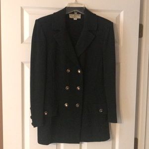 St. John Collection hunter green pant suit.